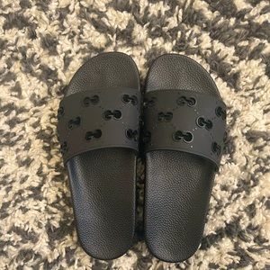 Plastic beach slides in size 41- color black.